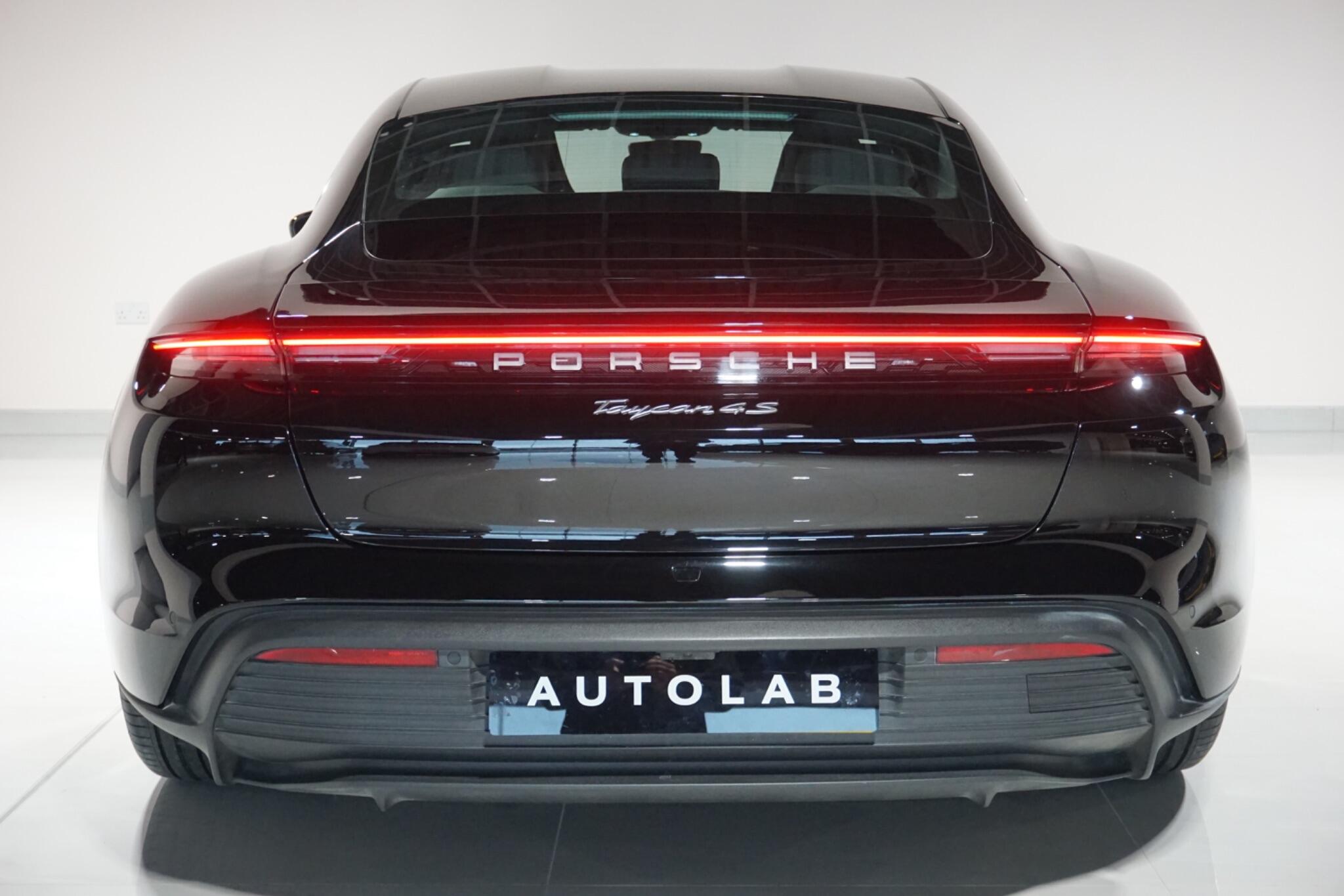 Porsche Taycan Performance 79.2kWh 4S Saloon 4dr Electric Auto 4WD (530 ps)